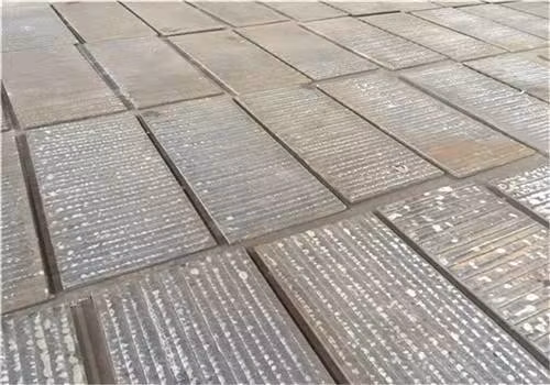 Bimetallic Composite Surfacing Overlay Wear Abrasion Resistant Plate Used in Dredging Ports Mines Cement Plants