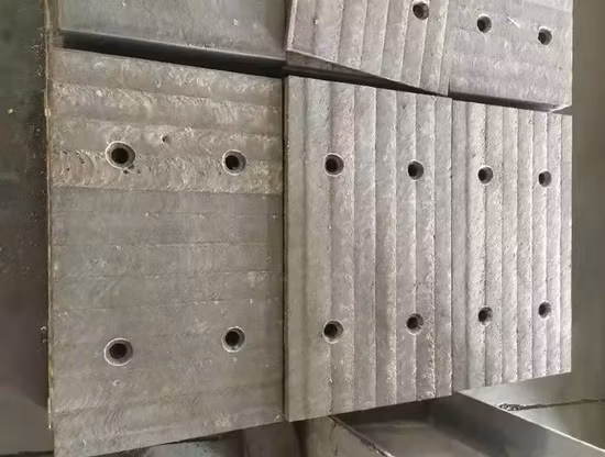 Bimetallic Composite Surfacing Overlay Wear Abrasion Resistant Plate Used in Dredging Ports Mines Cement Plants